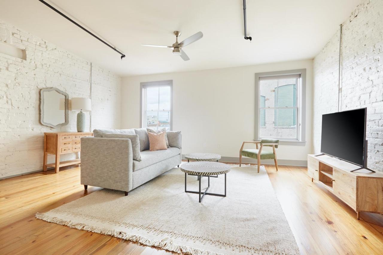 Two-Bedroom Apartment,1559517814:JPEG