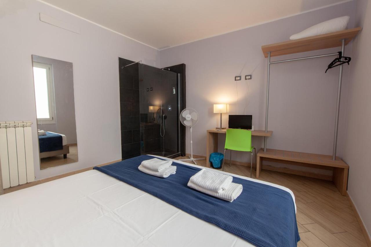 Doppelzimmer mit eigenem externen Bad