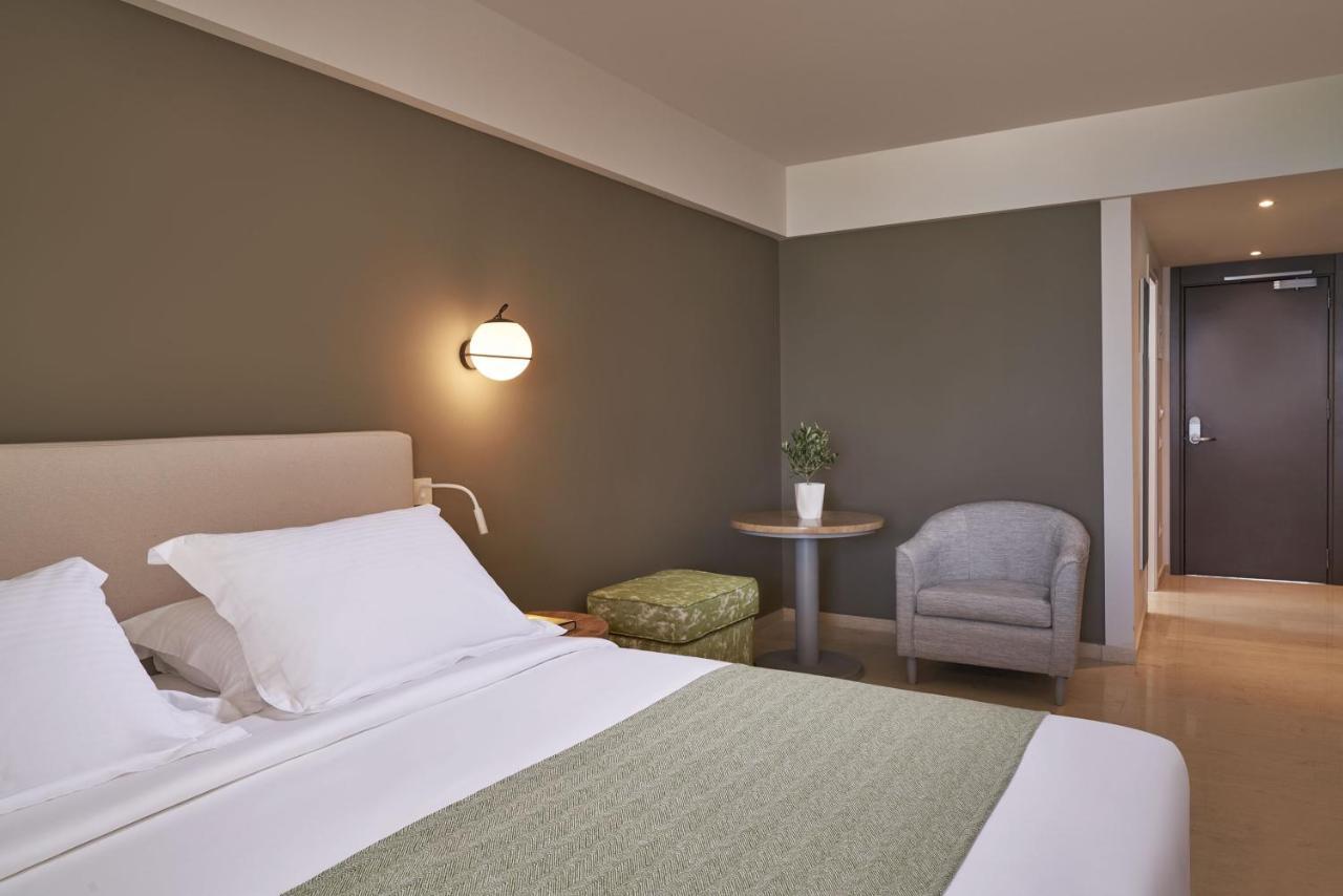 Chambre Double ou Lits Jumeaux Supérieure - Vue sur Jardin