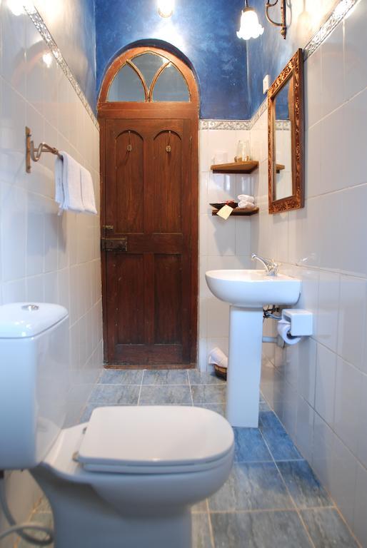Double Room Private External Bathroom,107012676:JPEG
