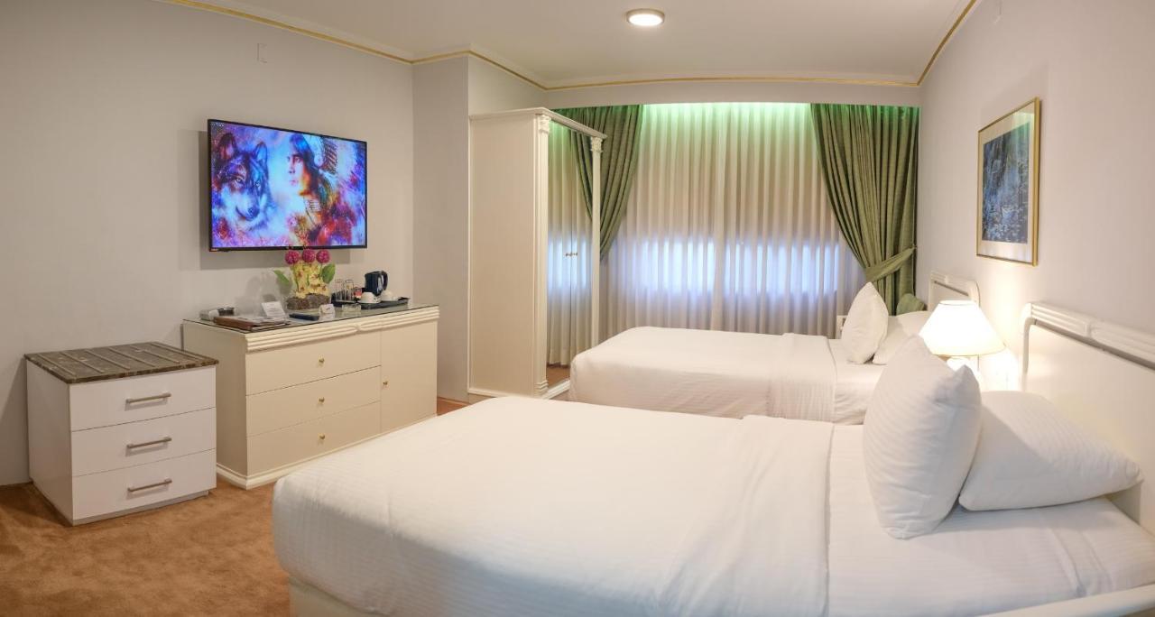 Quarto Superior com Cama de Casal ou 2 de Solteiro