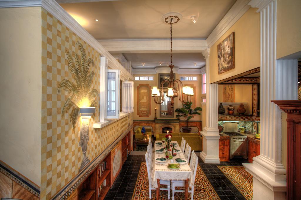 Cortez Suite,109136832:JPEG