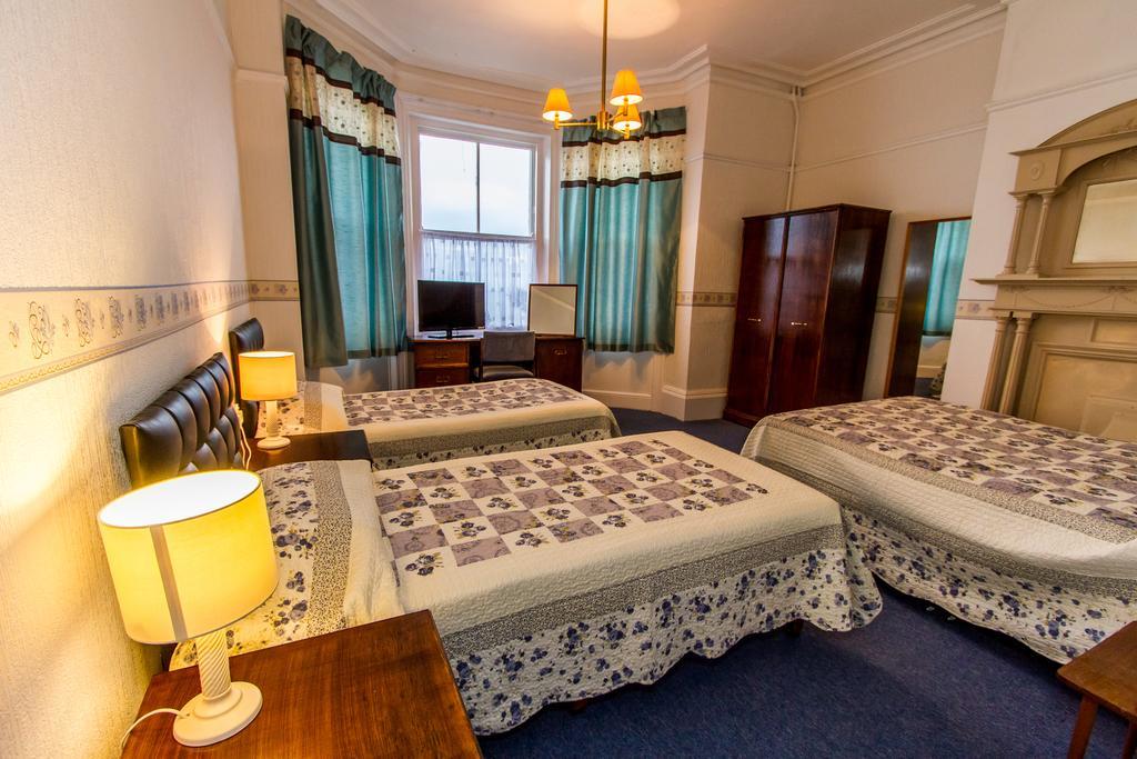 Family Room with Sea View