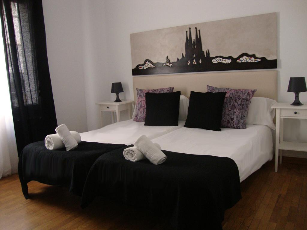 Twin Room,400595280:JPEG