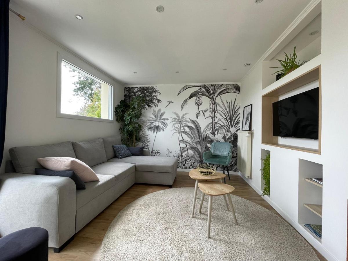 Apartment Terrace,1133769048:JPEG