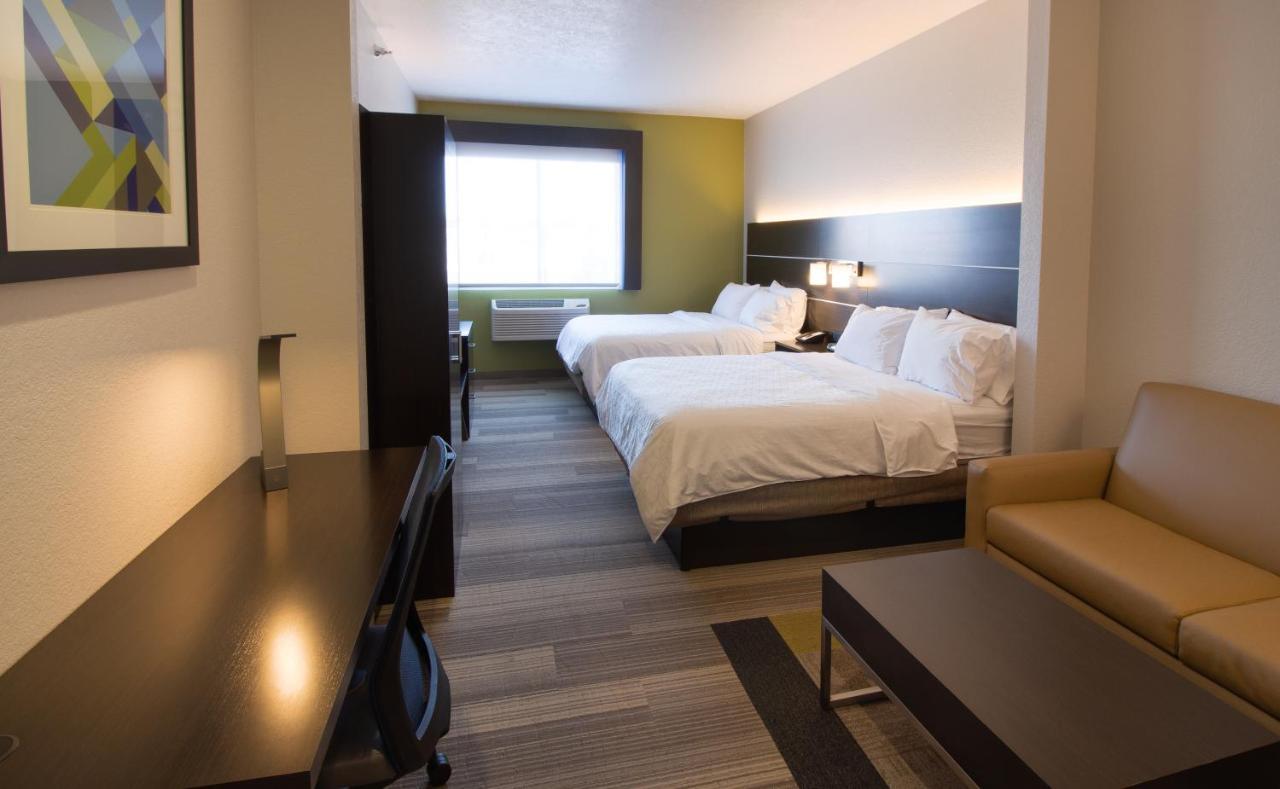 Suite with Two Queen Beds