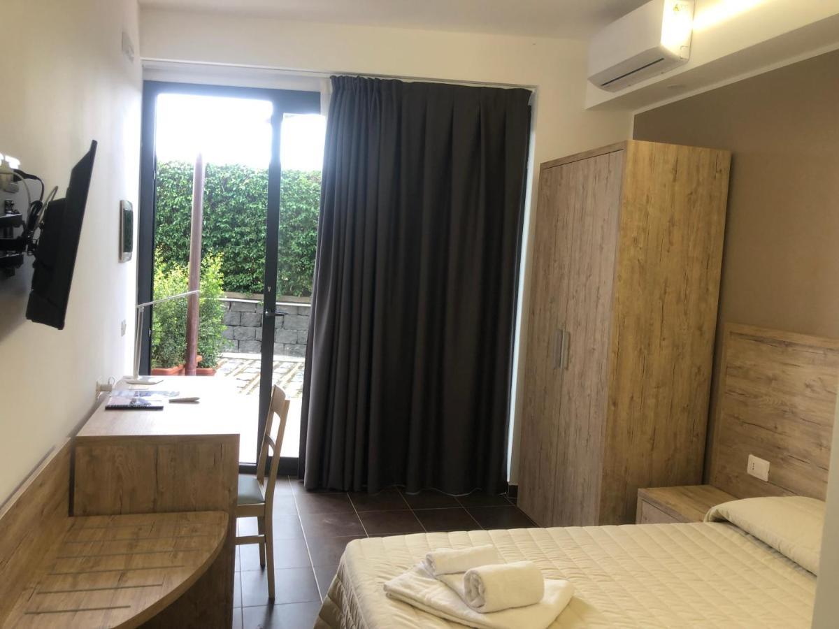 Standard Double or Twin Room with Terrace
