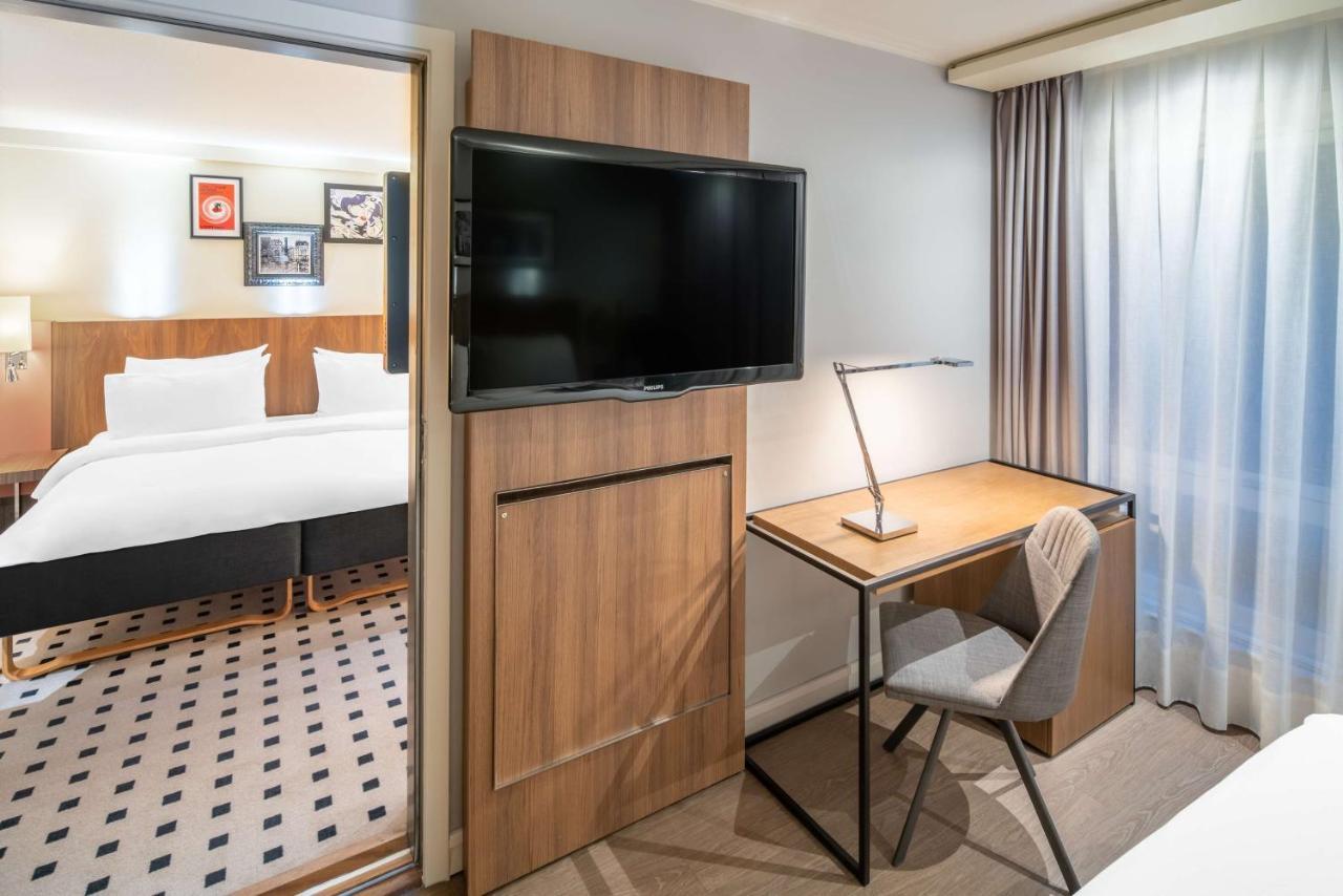 Family Room,1162133589:JPEG