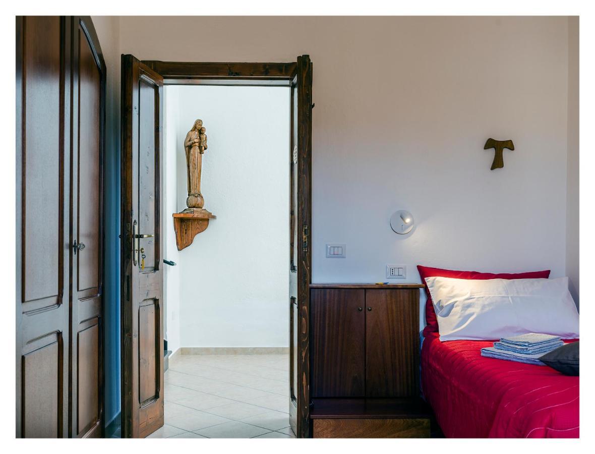 Single Room,1225586675:JPEG
