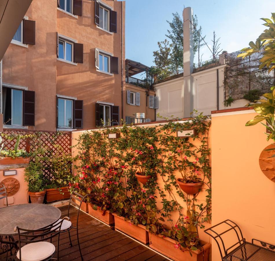 2 Camere Comunicanti con Terrazza