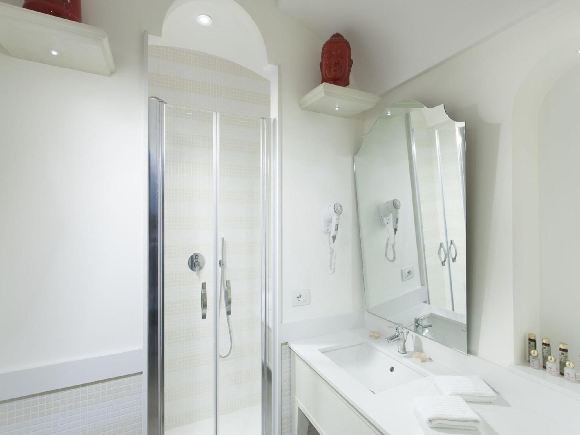 Superior Triple Room with Sea View,1209406162:JPEG