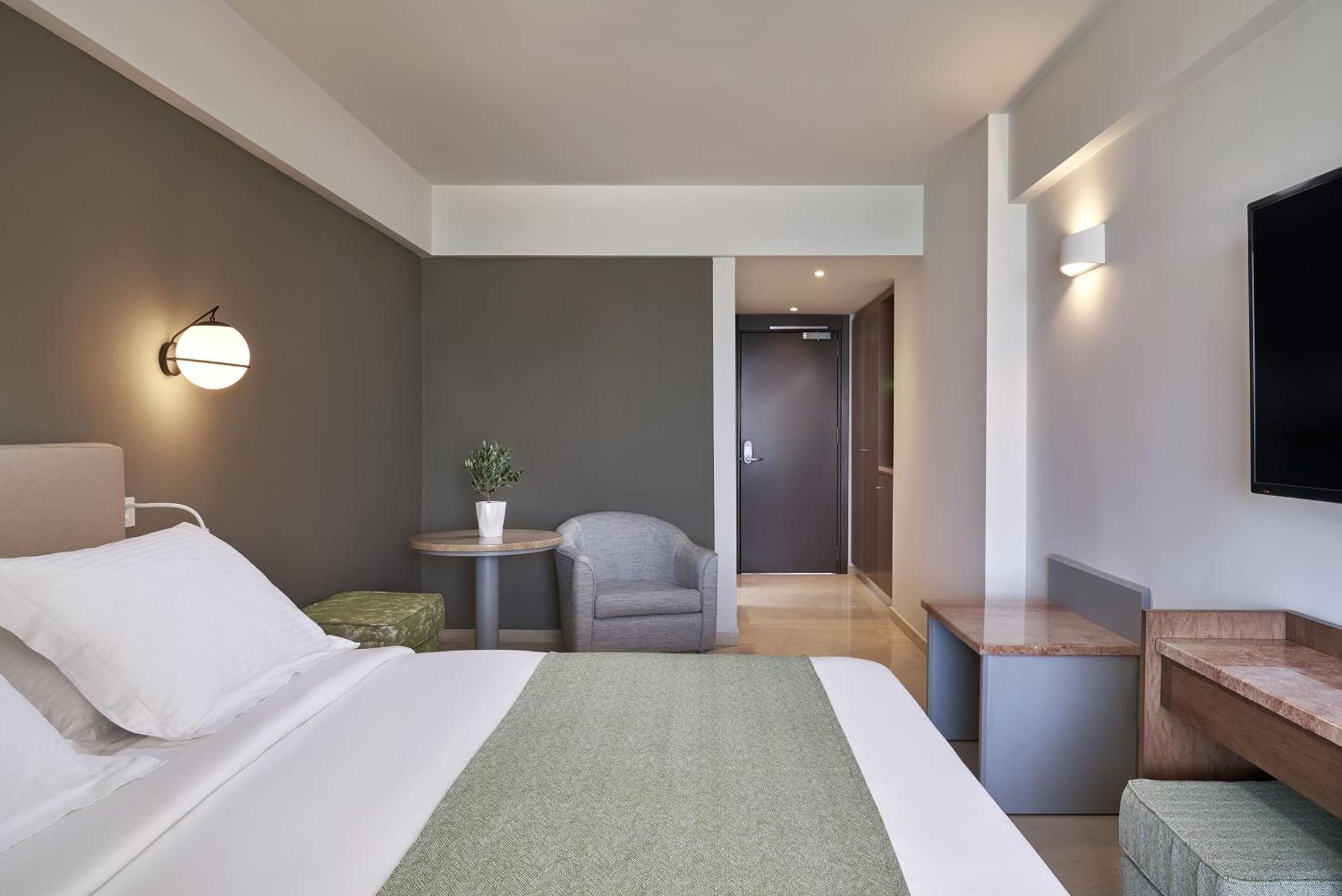 Chambre Triple Supérieure – Vue sur Jardin