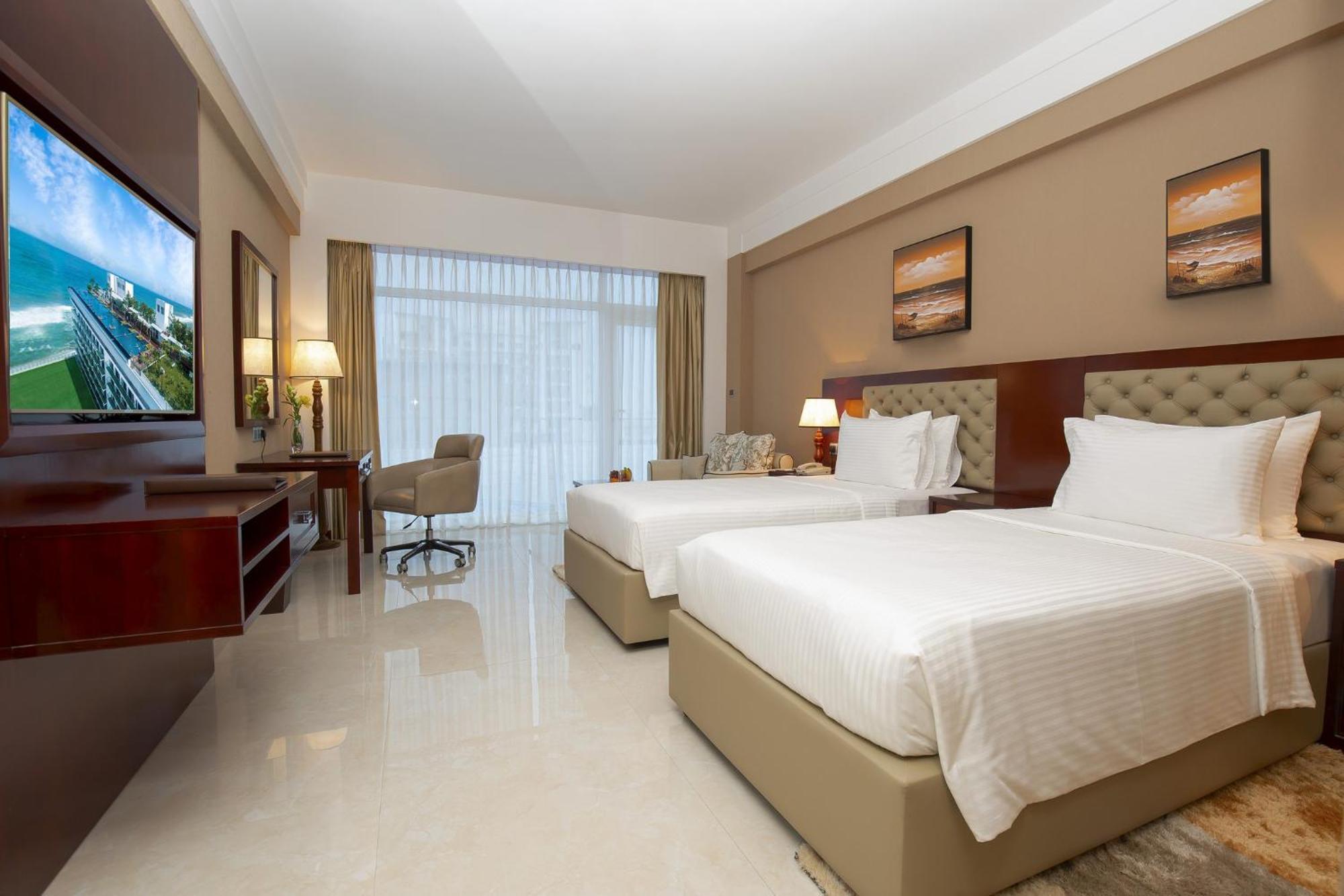Superior Twin Room with Complimentary City Tour & Access to Beach Lounge