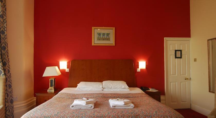 Triple Room,1714004926:JPEG