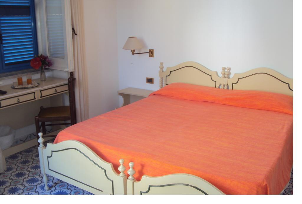 Habitación Doble Económica con balcón - 1 cama