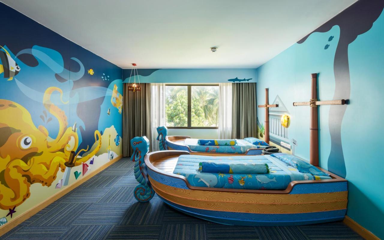 Deluxe Family Room