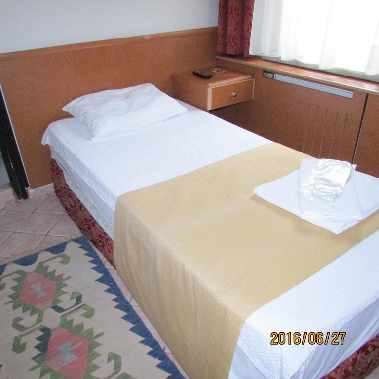 Single Room,926355010:JPEG