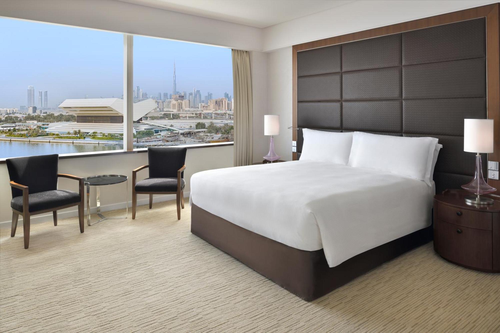 One-Bedroom Suite Waterfront View,1277032267:JPEG