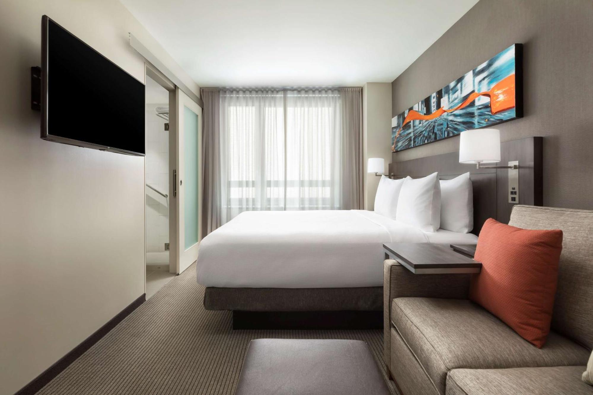 Kamer met Kingsize Bed en Slaapbank - Bovenverdieping