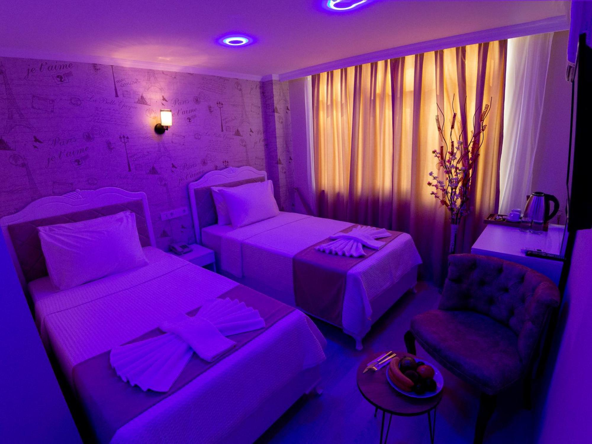 Standard Twin Room,1285408594:JPEG