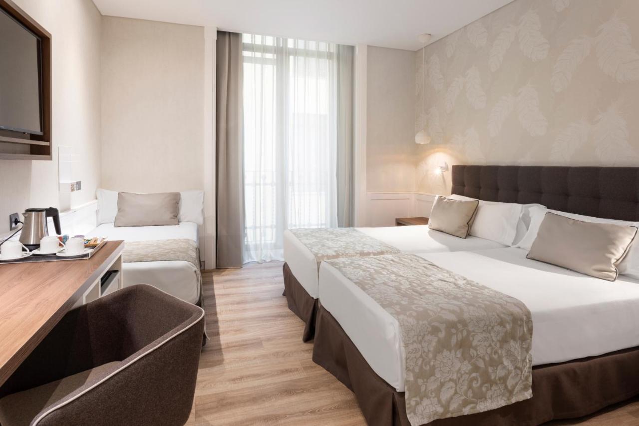 Dreibettzimmer (2 Erwachsene + 1 Kind)