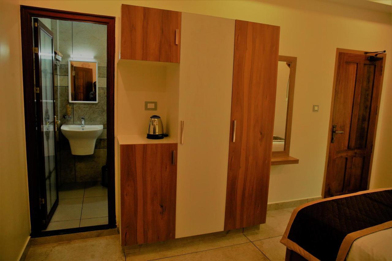 Deluxe Double Room with Balcony,1303860991:JPEG
