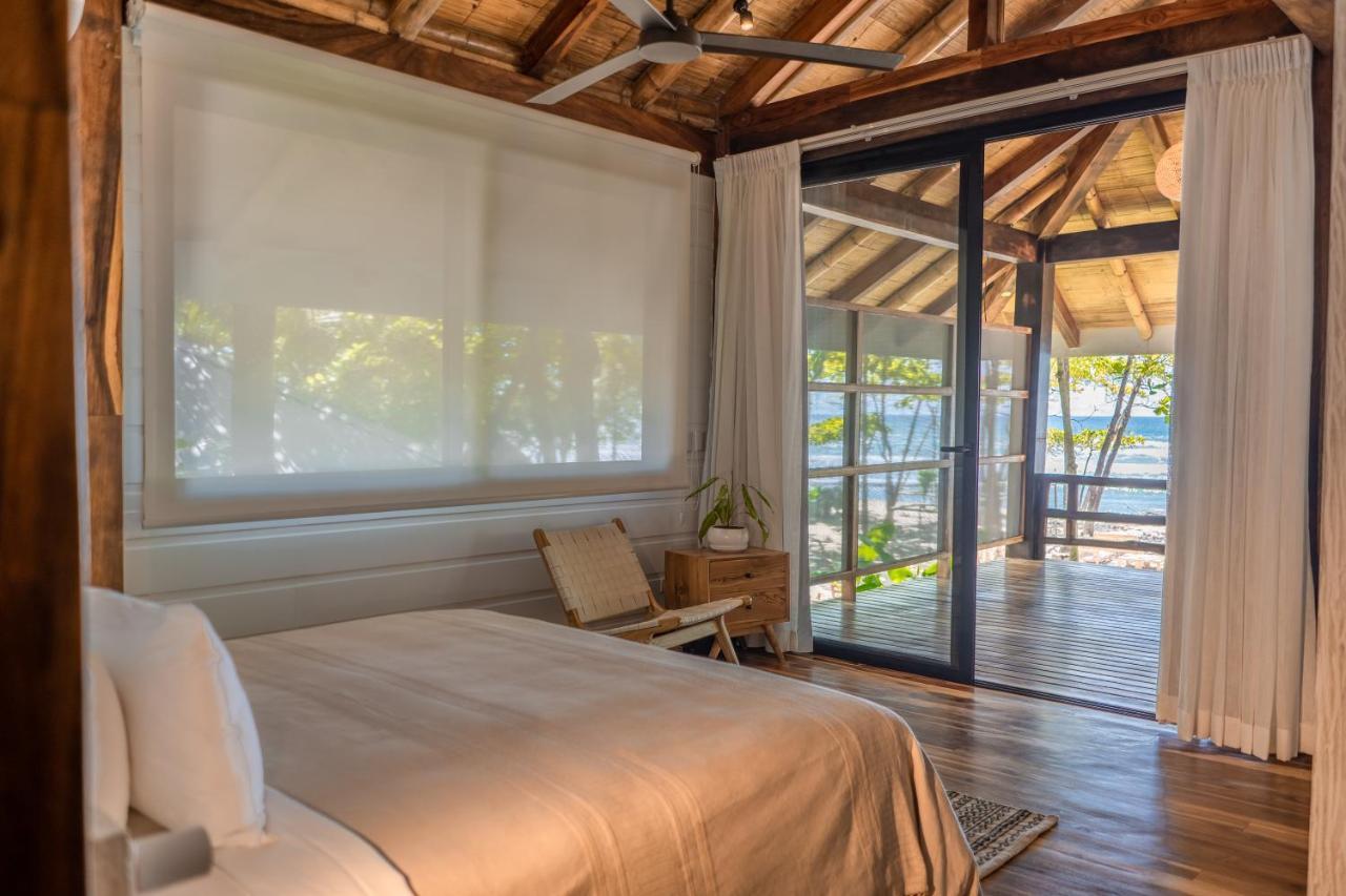Villa - Beach Front