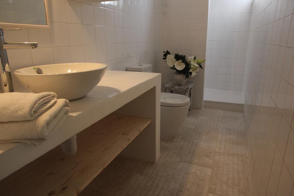 Quarto Standard com 2 Camas de Solteiro com Banheiro Compartilhado e Varanda