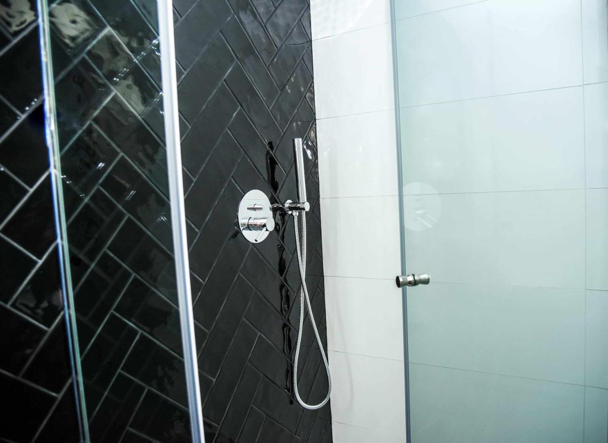 Chambre Familiale avec Salle de Bains Privative