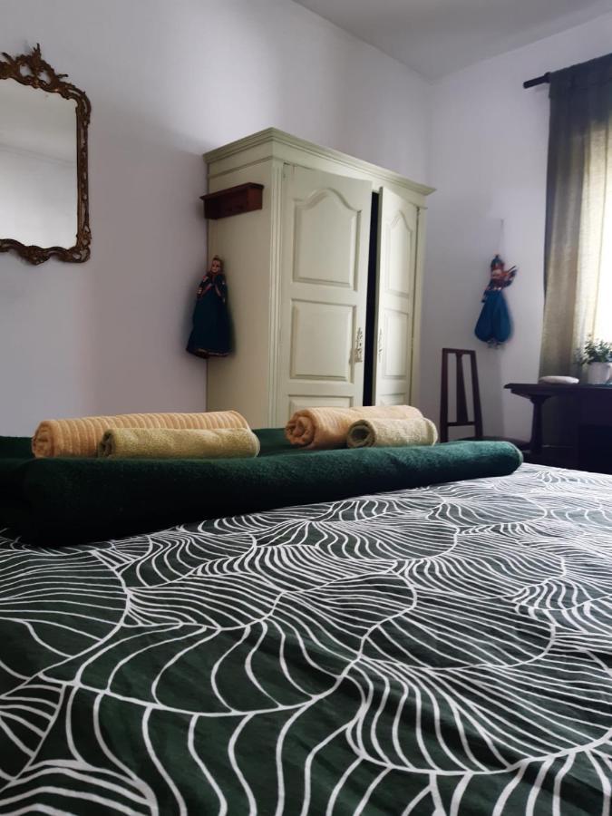 Tweepersoonskamer met Gedeelde Badkamer