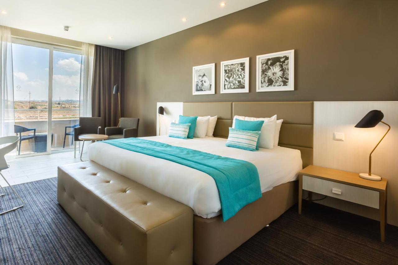 Superior Double or Twin Room with Garden View,1106927730:JPEG