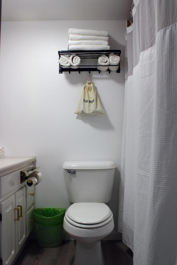 King Suite,1393616189:JPEG