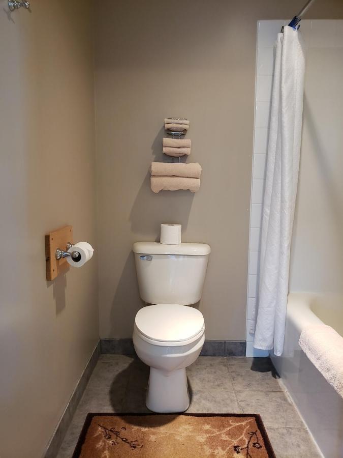 Deluxe Queen Room with Two Queen Beds