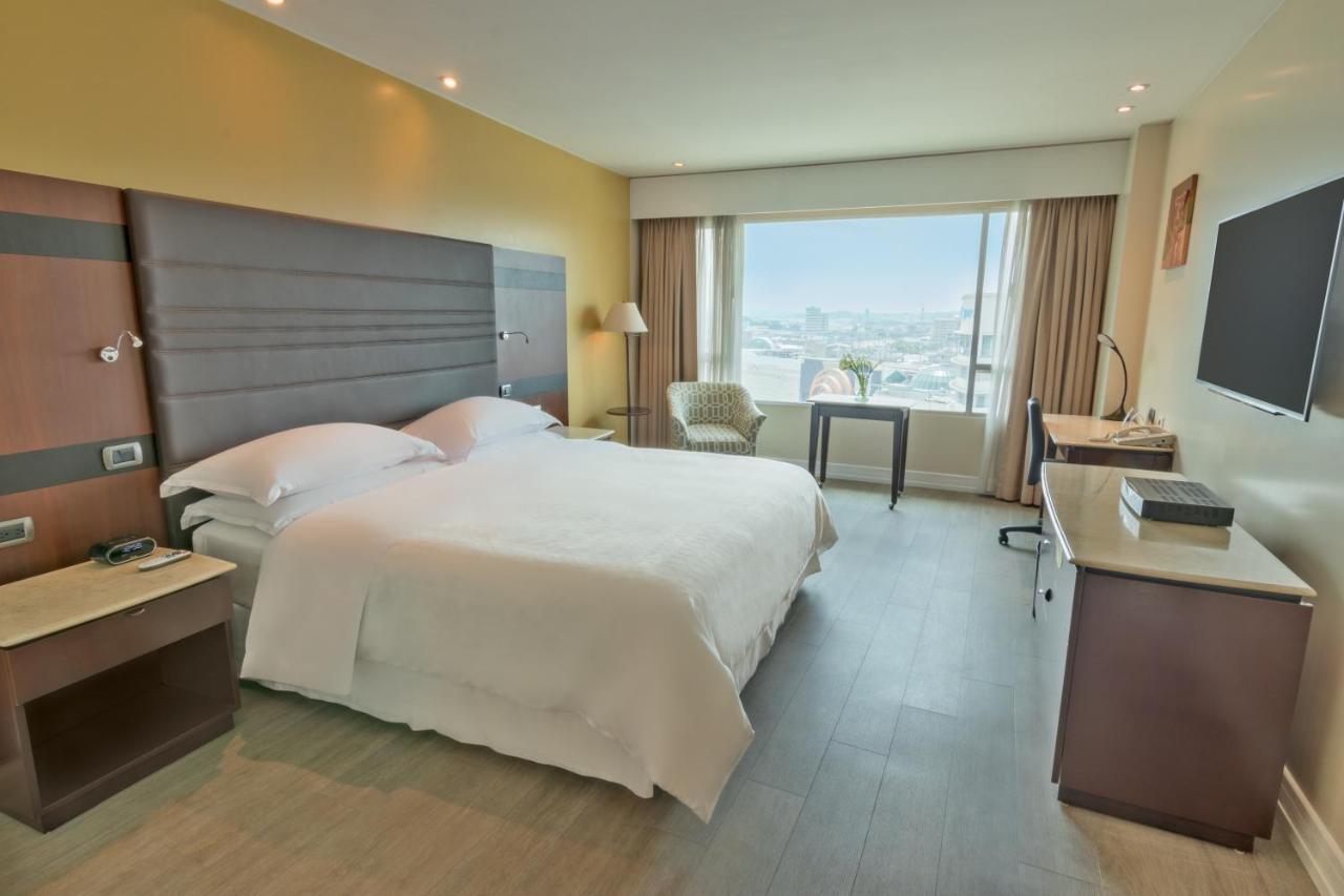 Superior King Room - Club Access,1499185699:JPEG
