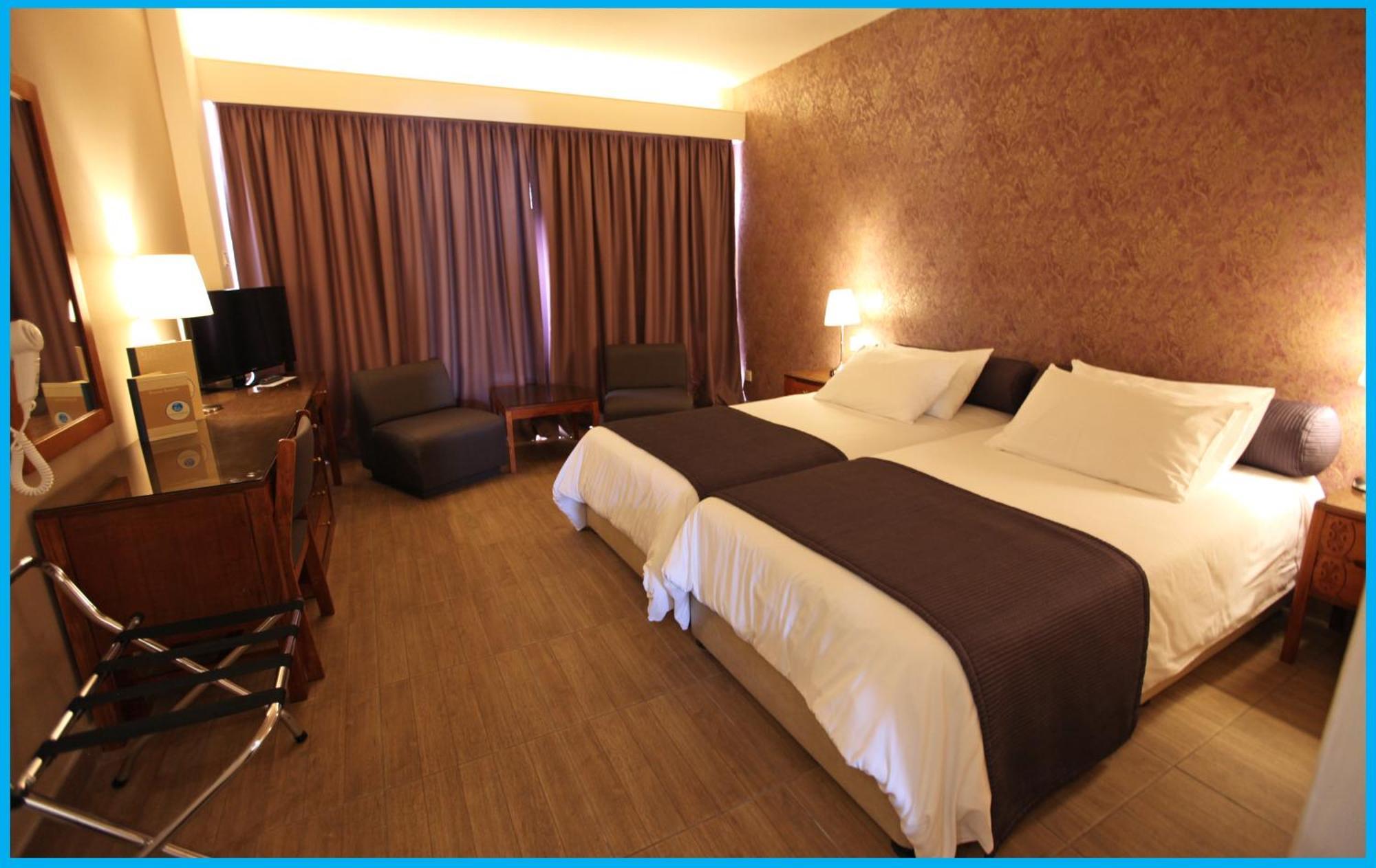 Standard Double or Twin Room with Sea View,1433902597:JPEG
