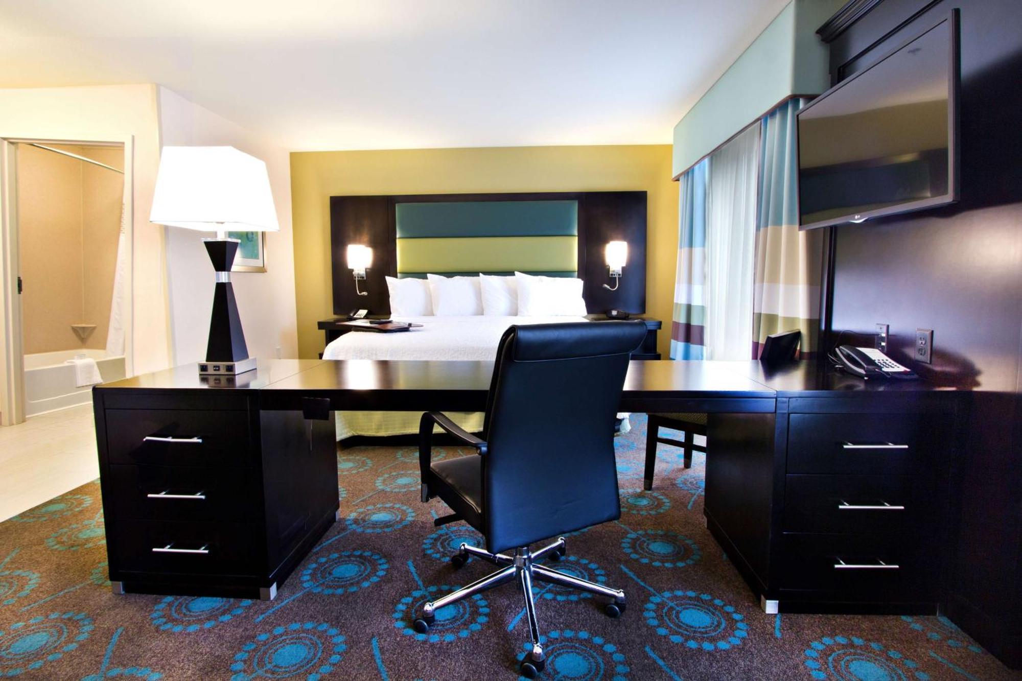 King Room with Spa Bath