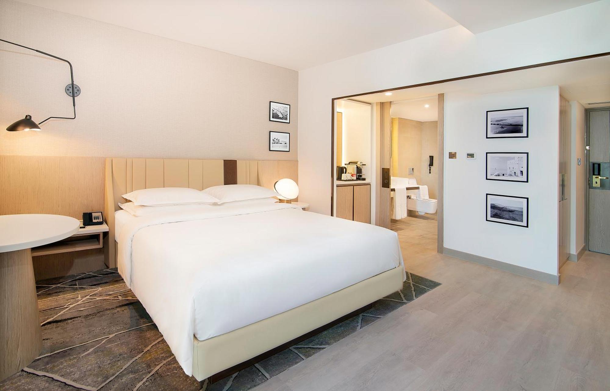 Classic Room Resort View, Guest room, 1 King