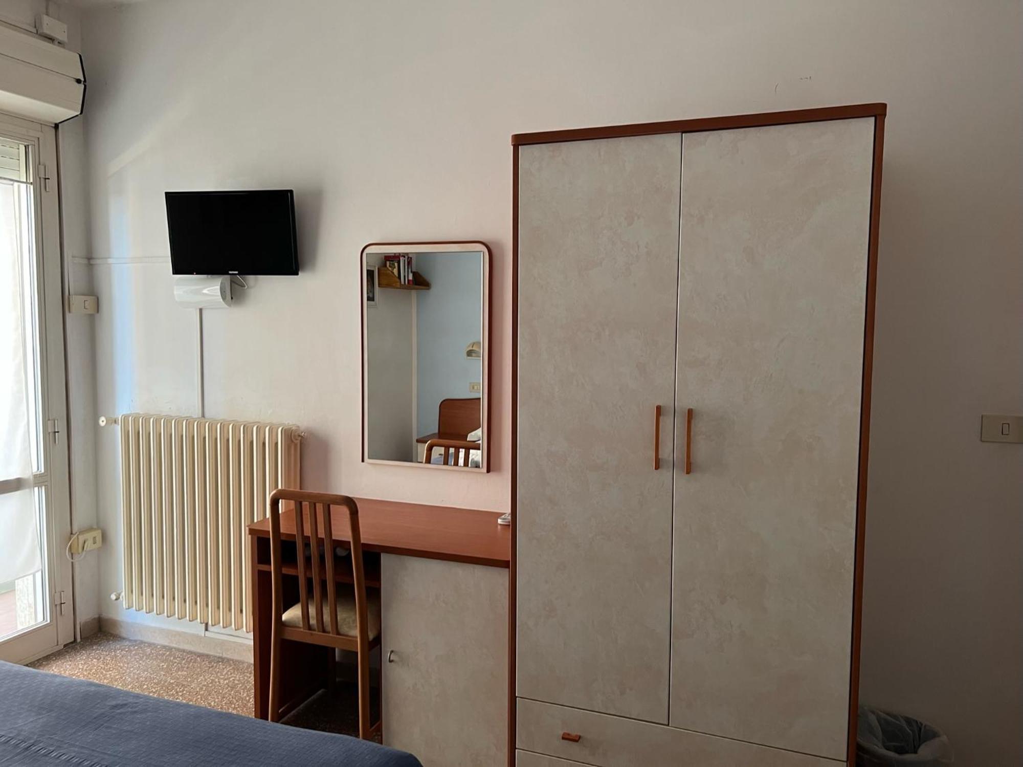 Triple Room with Bathroom,1554091228:JPEG