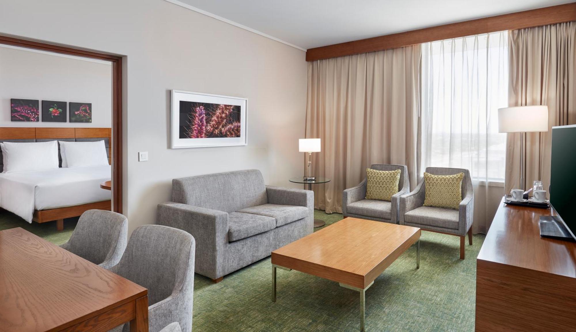 Family Suite,1557369715:JPEG