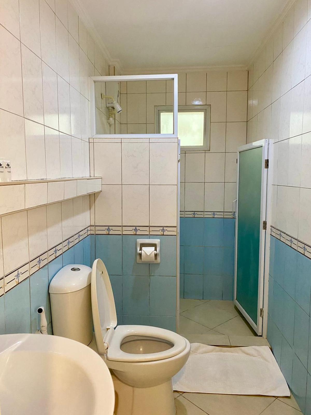 Standard Twin Room (West Wing)