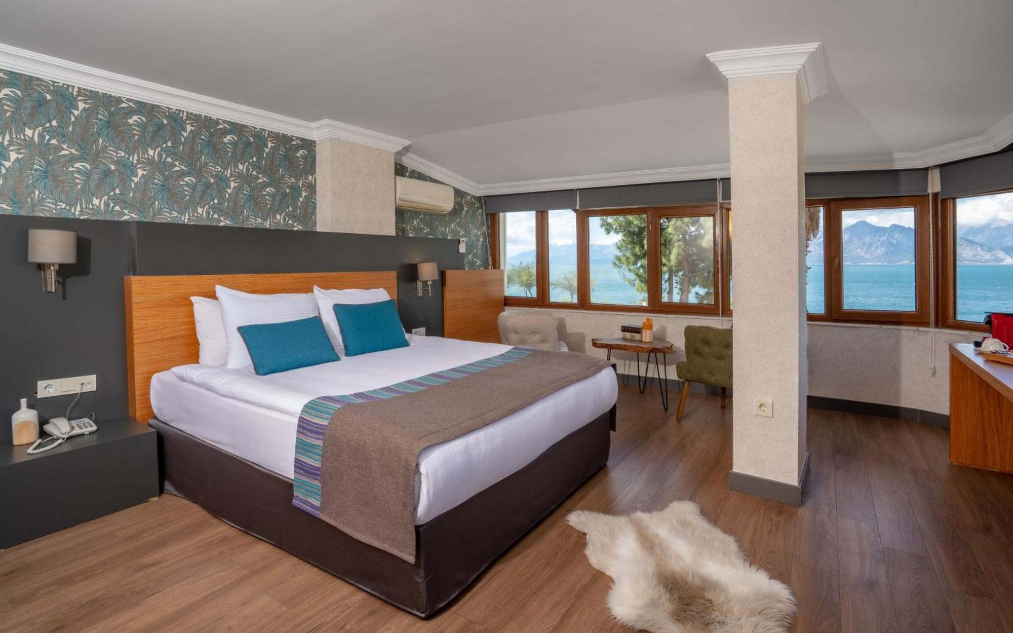 Junior Suite with Sea View