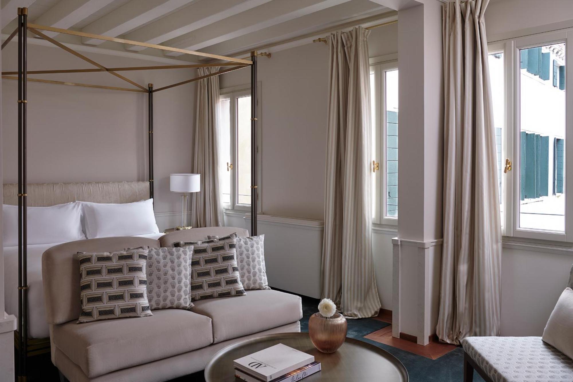 Superior Zimmer mit Kingsize-Bett