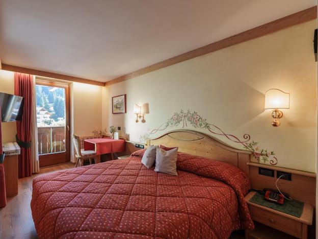 Double Room with Balcony,1590384731:JPEG