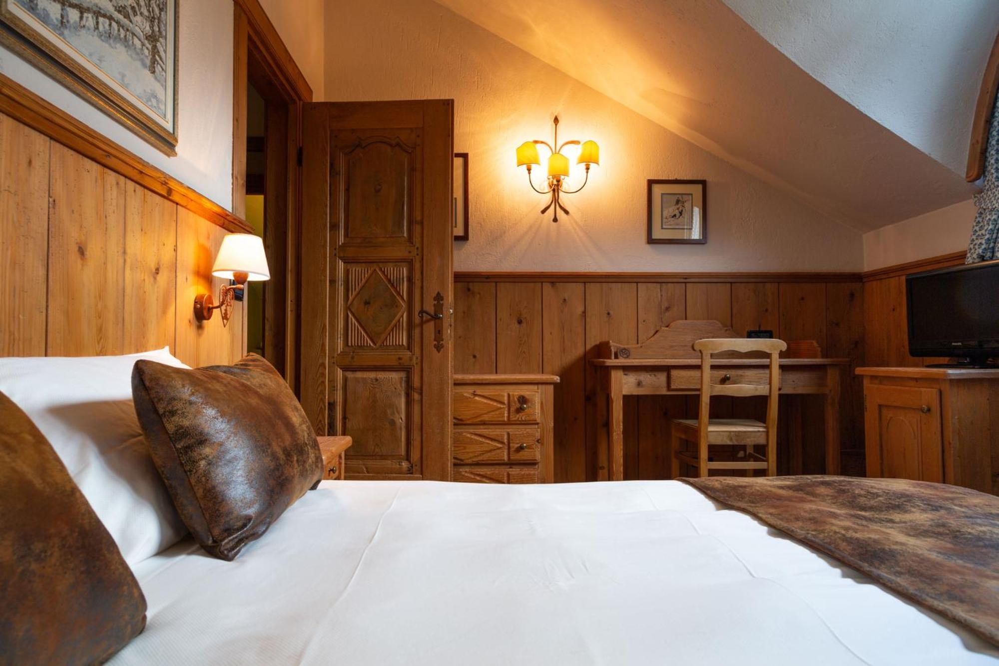 Chambre Double ou Lits Jumeaux