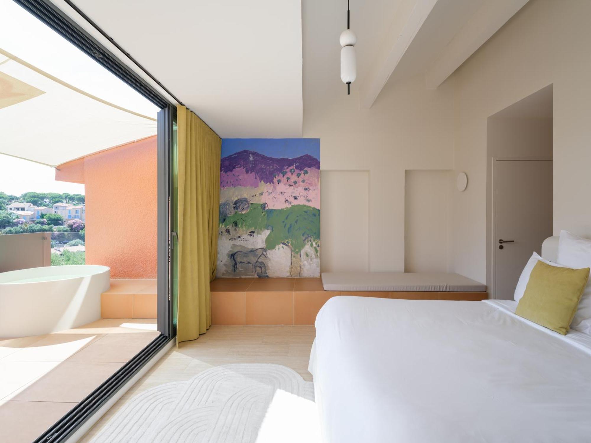 Albères - Double Room with Terrace and Outdoor Bathtub - Mountain View