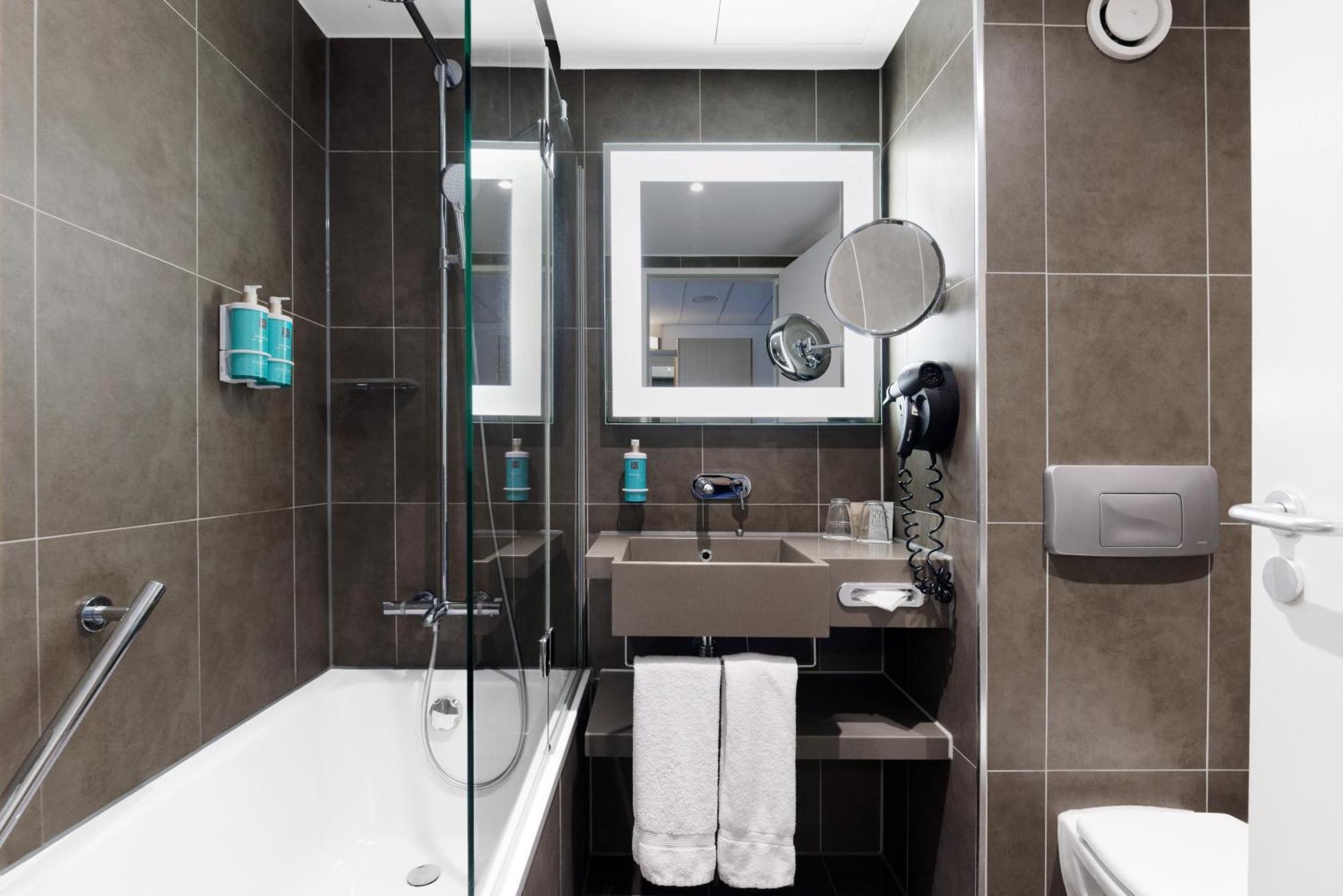 Habitación Doble Superior con sofá cama