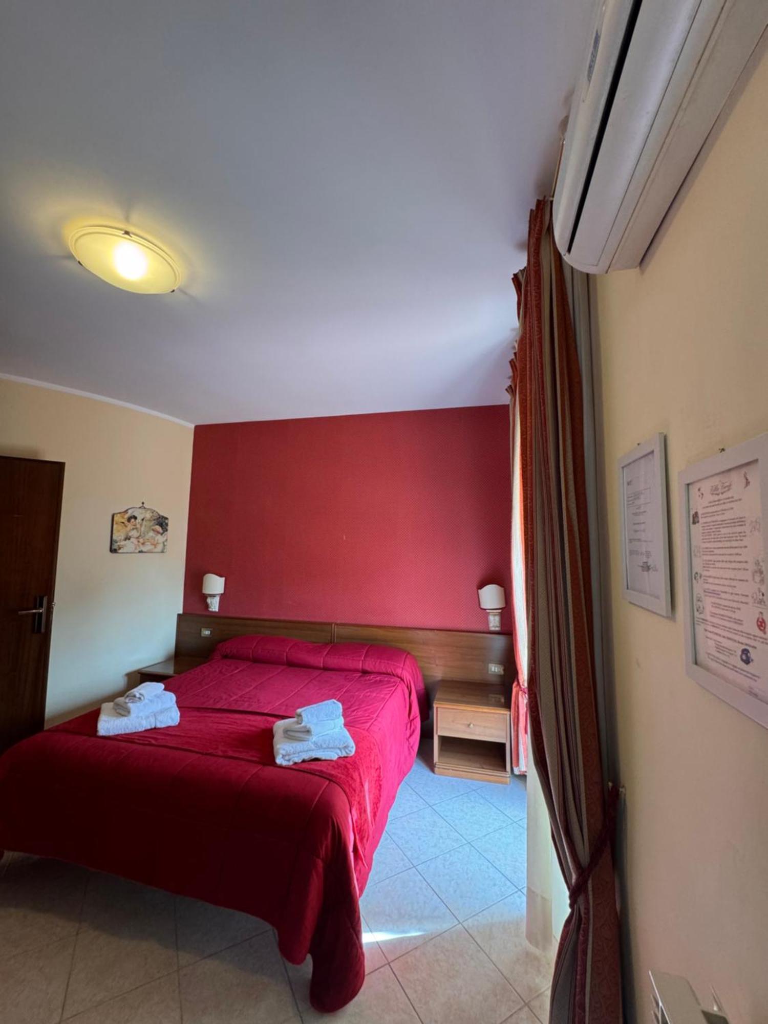 Deluxe Double or Twin Room,1651739374:JPEG