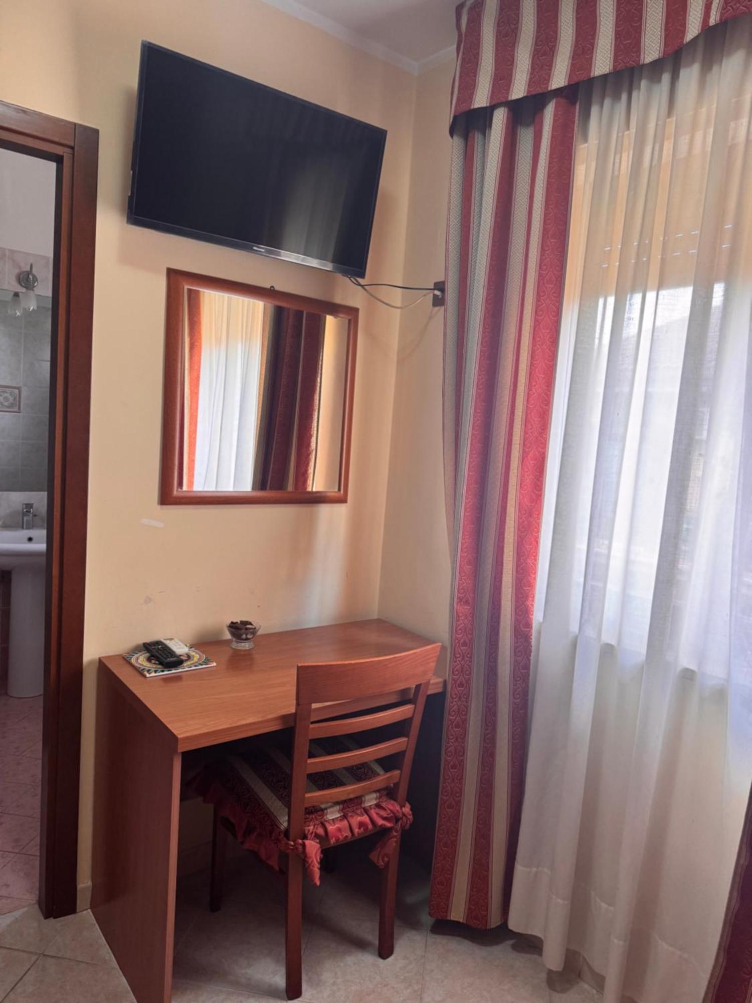 Single Room,1651739407:JPEG