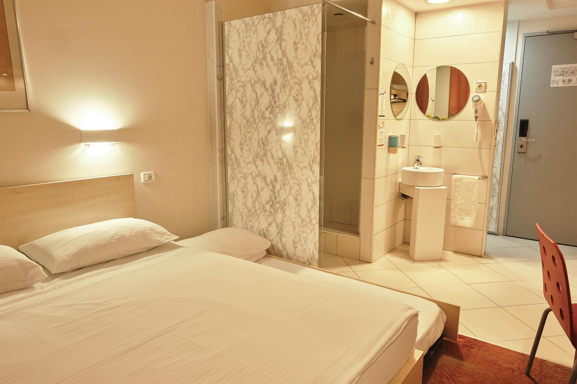 Standard Double Room with extra bed drawer type,1661640805:JPEG