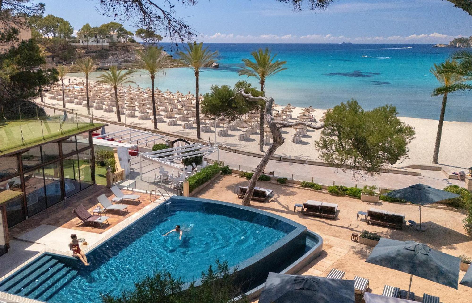 Hébergement Deluxe - Préférence Club - Vue Frontale sur Mer